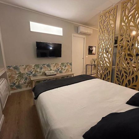 Hello - Modern Studio In Downtown Garden Apartment Turin Ngoại thất bức ảnh