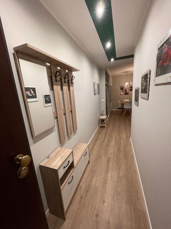 Hello - Modern Studio In Downtown Garden Apartment Turin Ngoại thất bức ảnh